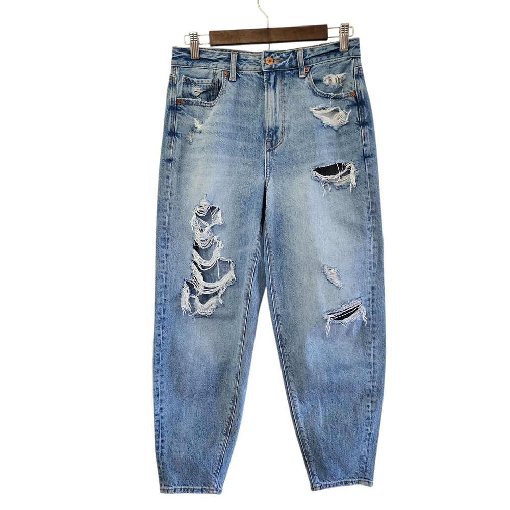 American Eagle Distressed Light Wash Mom Straight Jean Rigid Cotton Size 2